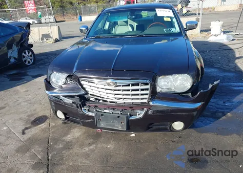 2010 Chrysler 300C Hemi z USA, uszkodzony, nr VIN 2C3CA6CT7AH145315